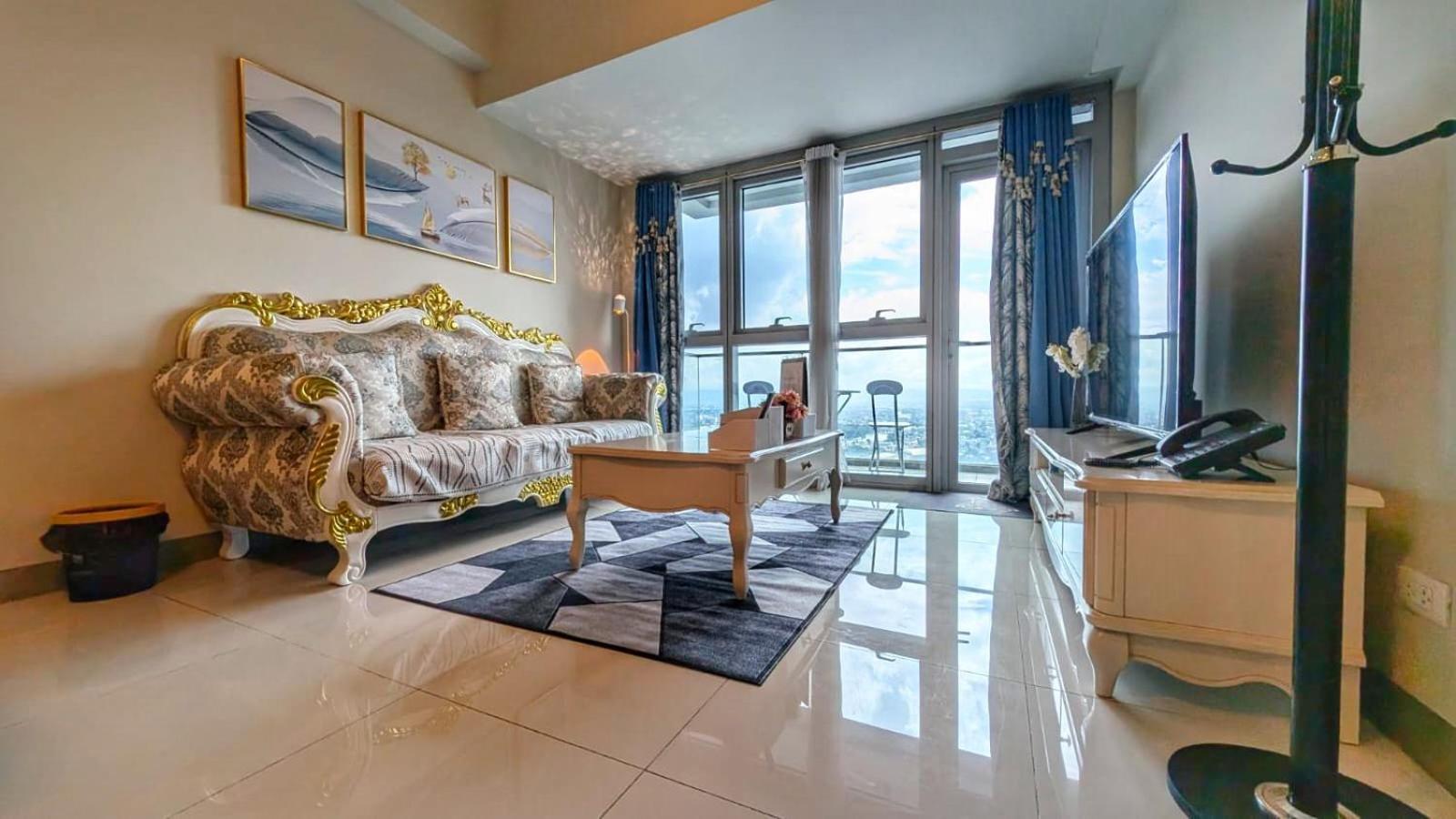 Eg Private House -Bgc Uptown Aparthotel Taguig Bagian luar foto
