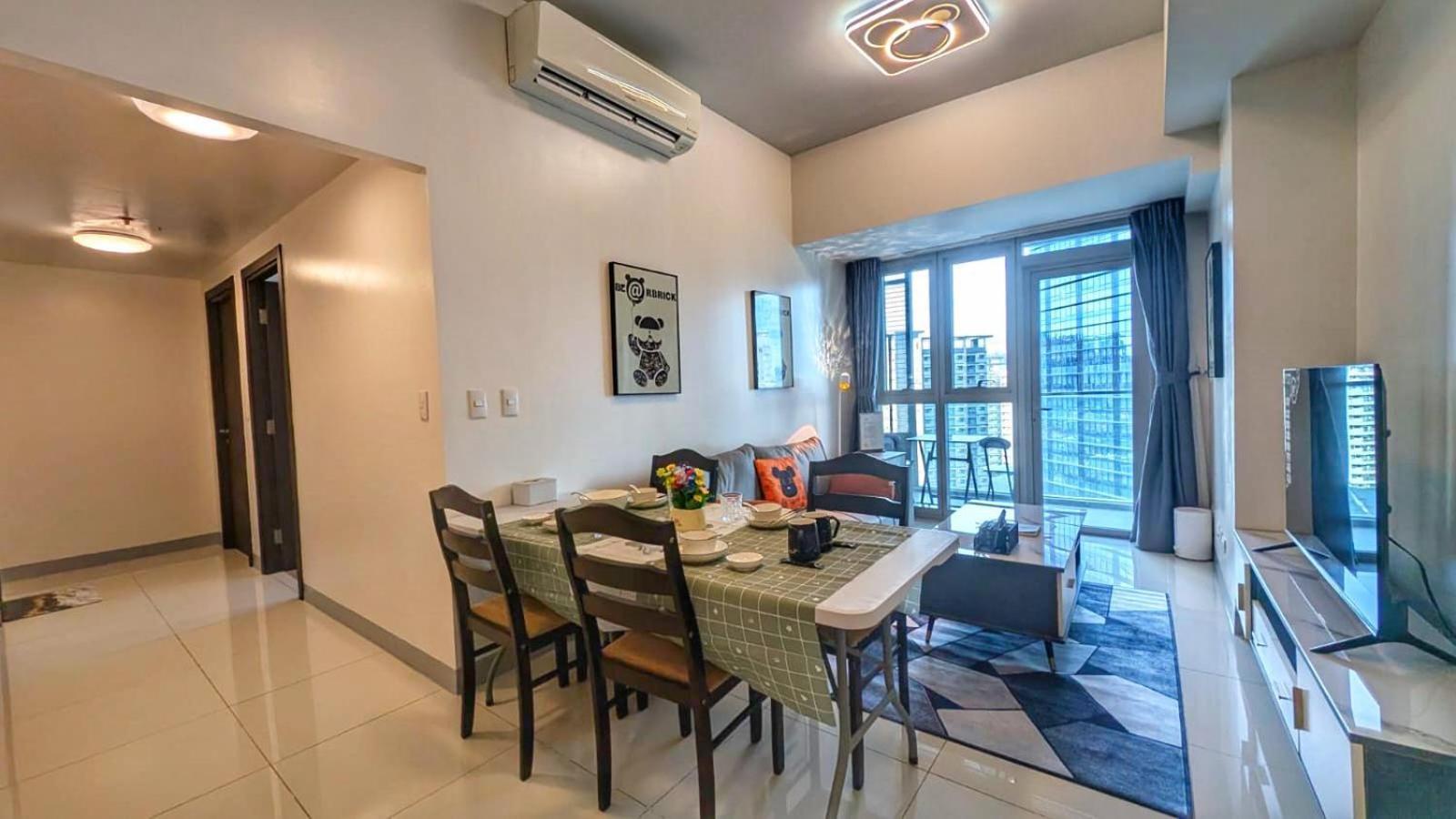 Eg Private House -Bgc Uptown Aparthotel Taguig Bagian luar foto
