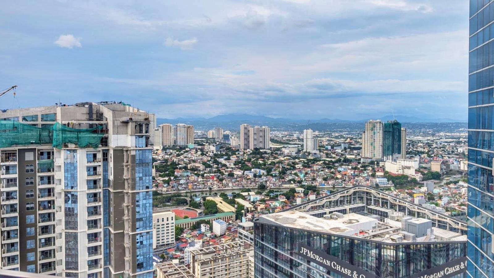 Eg Private House -Bgc Uptown Aparthotel Taguig Bagian luar foto