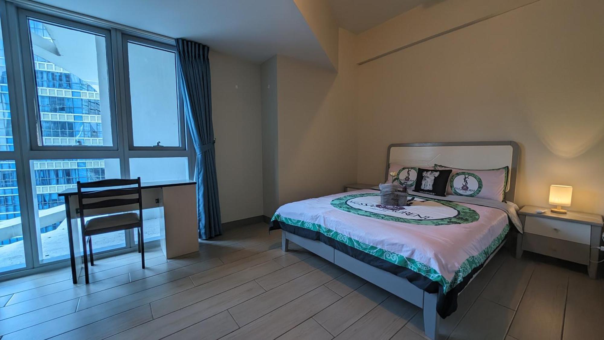 Eg Private House -Bgc Uptown Aparthotel Taguig Bagian luar foto